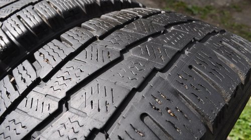 SET 2 Anvelope Iarna 215/65 R16C MICHELIN AGILIS ALPIN 109/107R