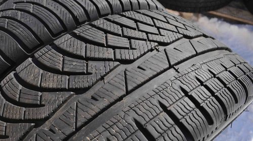 SET 2 Anvelope Iarna 225/40 R18 MICHELIN PILOT ALPIN PA4 (M0) 92V - XL