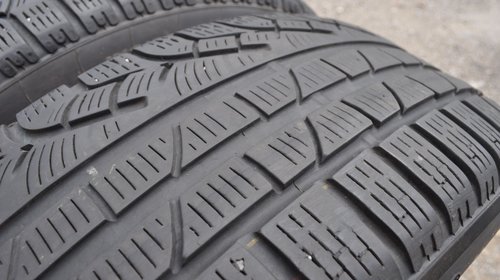 SET 2 Anvelope Iarna 225/60 R17 PIRELLI SOTTOZERO WINTER 210 Serie 2 fara poze - RUNFLAT