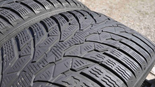 SET 2 Anvelope Iarna 245/45 R18 NOKIAN WR D4 100V