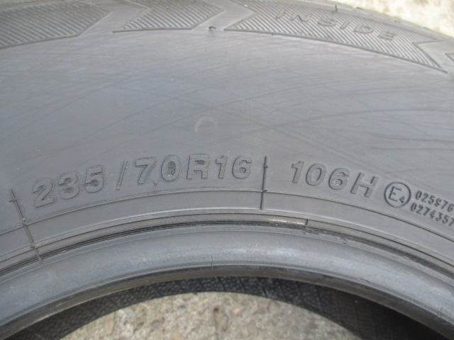 SET 2 ANVELOPE R16 ROTALLA ICE-PLUS 235/