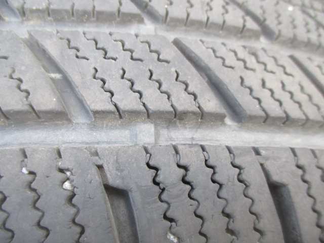 SET 2 ANVELOPE R16 ROTALLA ICE-PLUS 235/