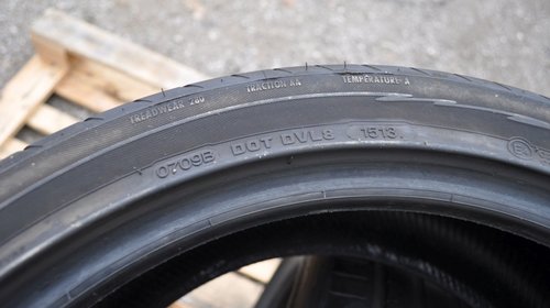 SET 2 Anvelope Vara 225/40 R18 VREDESTEIN ULTRAC CENTO 92Y