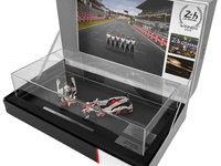 Set 2 Machete Oe Toyota Gazoo Racing TS050 #8 &amp; 7 Le Mans 2019 1-2 Finish Podium Set 1:43 Ediție Limitată TY14143JWM