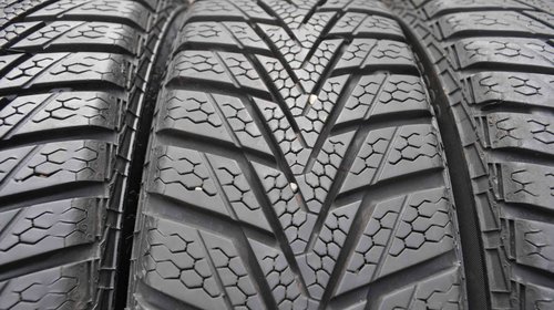 SET 4 Anvelope Iarna 155/60 R15 CONTINENTAL ContiWinterContact TS800 74T