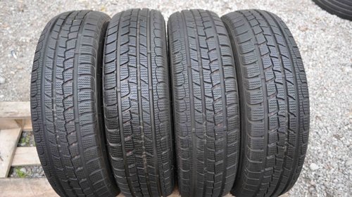 SET 4 Anvelope Iarna 175/70 R14 NEXEN WINGUAR