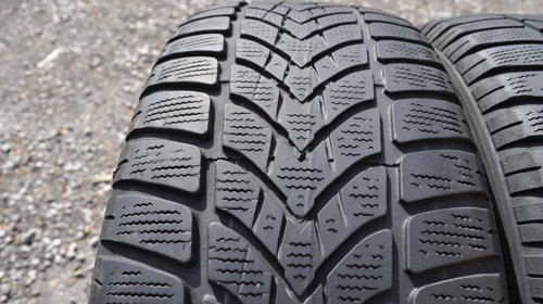 SET 4 Anvelope Iarna 205/55 R16 91H 4D DUNLOP