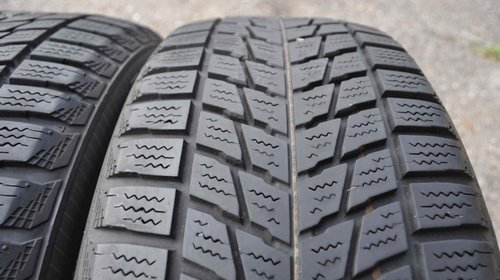 SET 4 Anvelope Iarna 205/55 R16 BRIDGESTONE BLIZZAK LM22 91H - Runflat