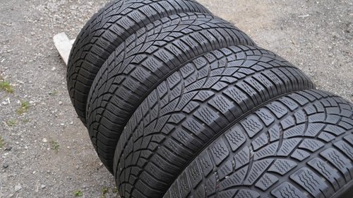 SET 4 Anvelope Iarna 215/65 R16 DUNLOP SP WINTER SPORT 3D 98H