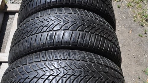 SET 4 Anvelope Iarna 225/40 R18 DUNLOP SP WINTER SPORT 4D 92V