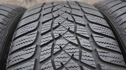 SET 4 Anvelope Iarna 225/40 R18 GOODYEAR ULTRAGRIP PERFORMANCE 2 92V