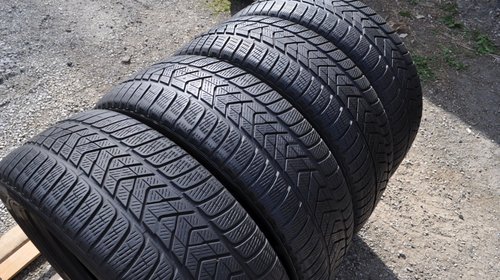 SET 4 Anvelope Iarna 235/55 R19 PIRELLI SCORPION WINTER 105H