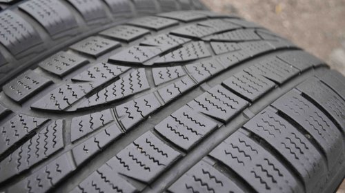 SET 4 Anvelope Iarna 235/60 R17 HANKOOK WINTER ICEPT EVO 102H