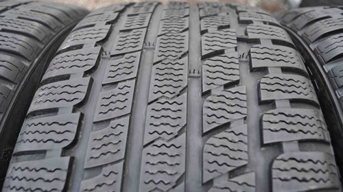 SET 4 Anvelope Iarna 245/45 R17 KUMHO IZEN KW 27 Asymetric 99V