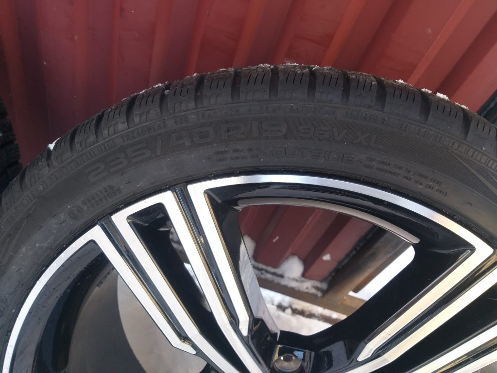 Set 4 Anvelope Iarna Nokian WR A4 235 40
