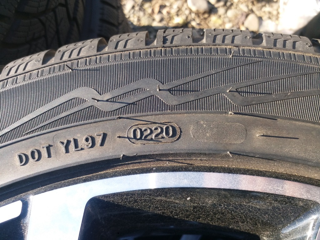 Set 4 Anvelope Iarna Nokian WR A4 235 45