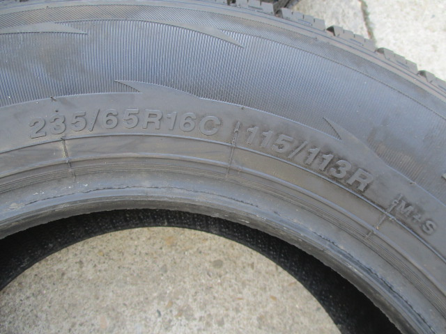 SET 4 ANVELOPE R16 TRACMAX ICE-PLUS S110