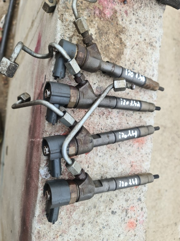 Set 4 injectoare Hyundai i20 1.4 crdi an