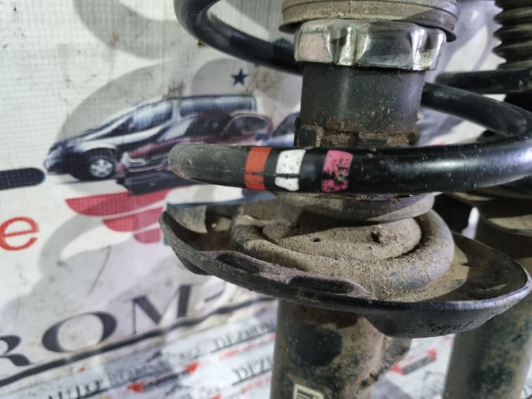 Set amortizoare + arcuri fata VW Jetta M