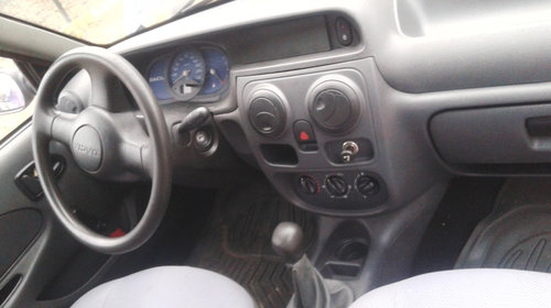 Set amortizoare fata Dacia Solenza 2004 hatchback 1.9 d