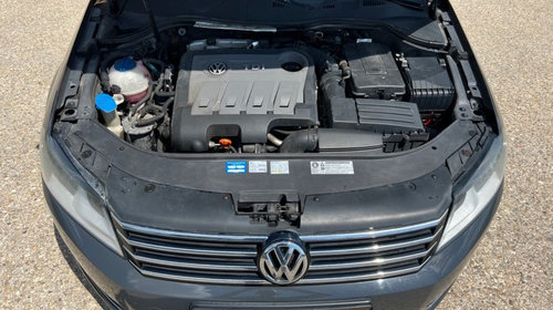 Set amortizoare fata Volkswagen Passat B7 2013 Combi 2.0