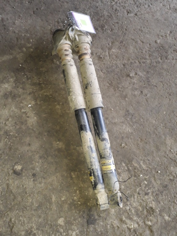 Set Amortizoare Spate VW Jetta 1.6mpi tip motor BSE