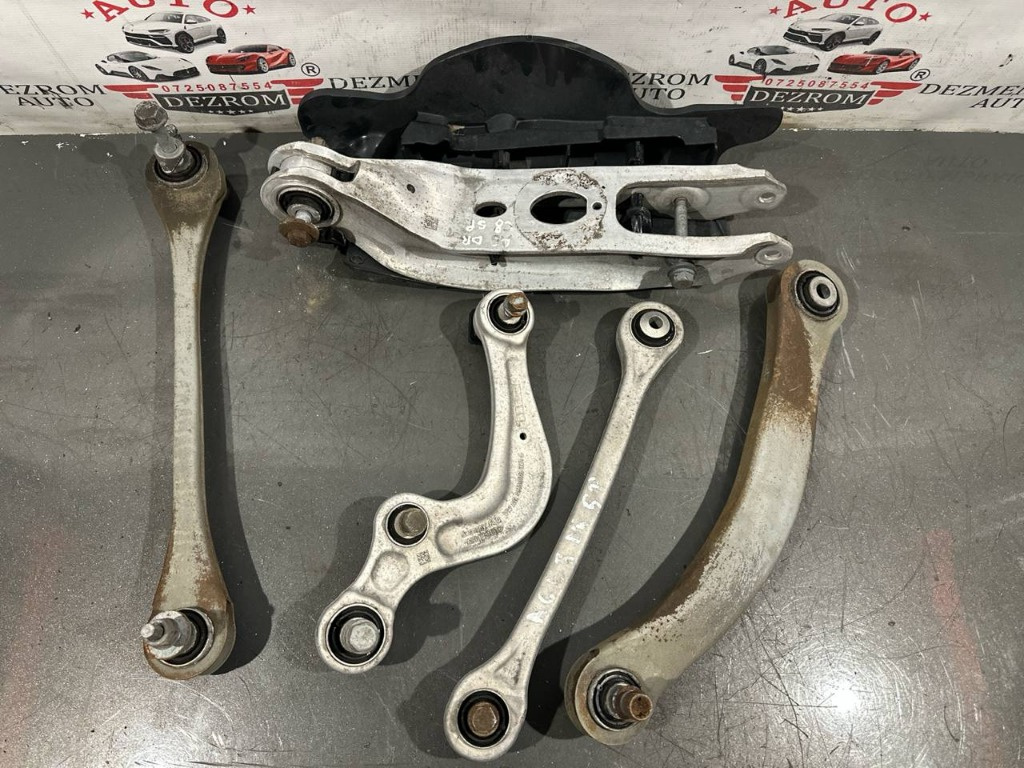Set brate spate dreapta 80A505311B Audi 