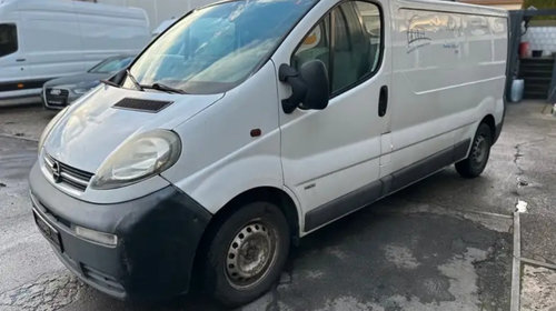 Set faruri Opel Vivaro 2004 1,9 1,9