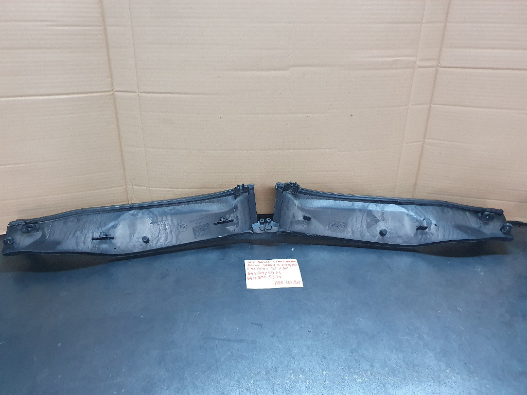SET GRILE Stergator BMW SERIA 3 E90 E91 Stanga + DR 64316925973 64316925974 PRET /SET