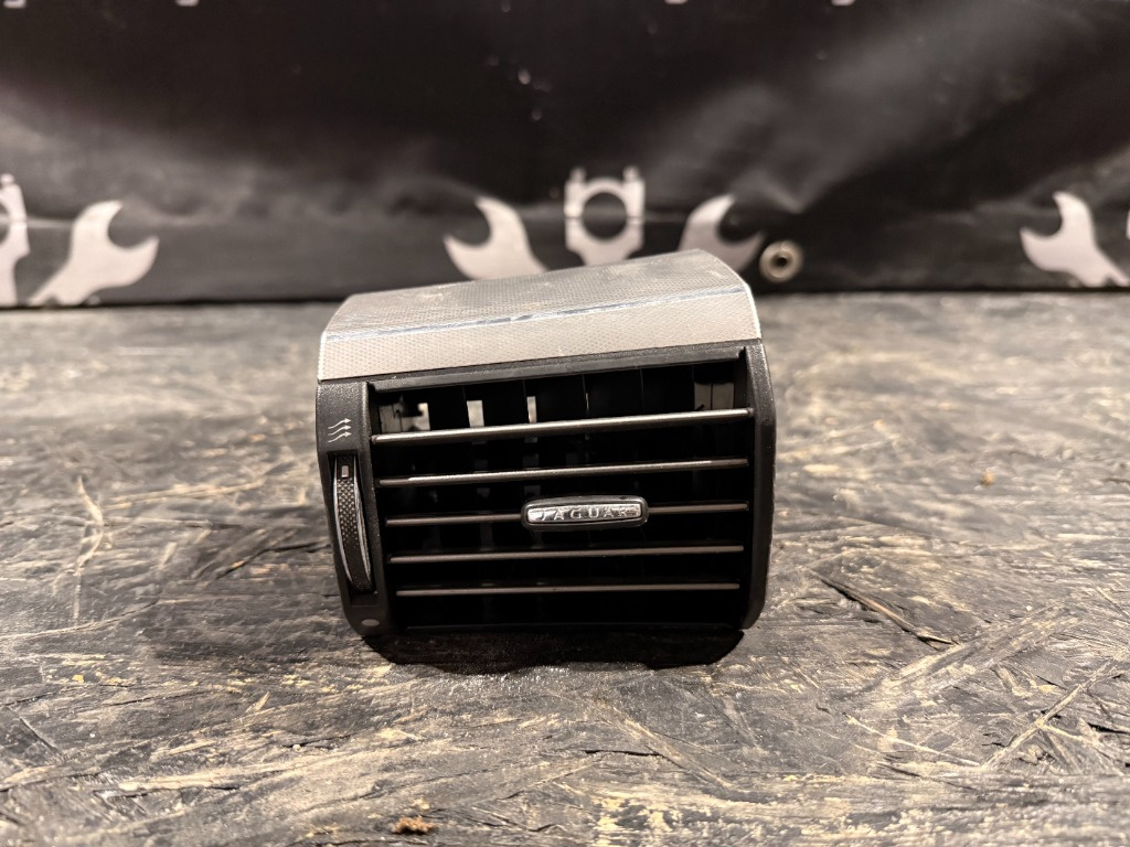 Set Guri Ventilatie Bord Aeratoare Jaguar XF - Originale, Cod 8X23-19K617-BJ - imagine 1