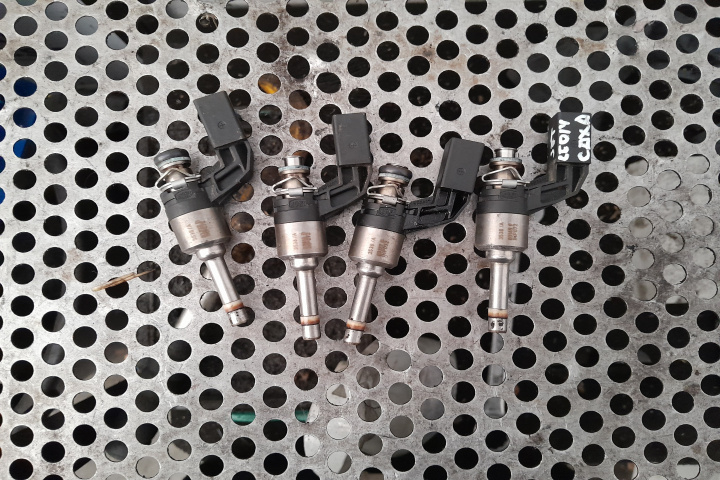 SET INJECTOARE 1.4 TSI CAXA 03C906036F 1K0953549AF Seat Leon 2 1P [facelift] [2009 - 2012]