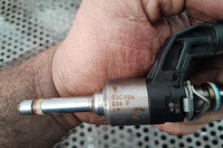 SET INJECTOARE 1.4 TSI CAXA 03C906036F 1
