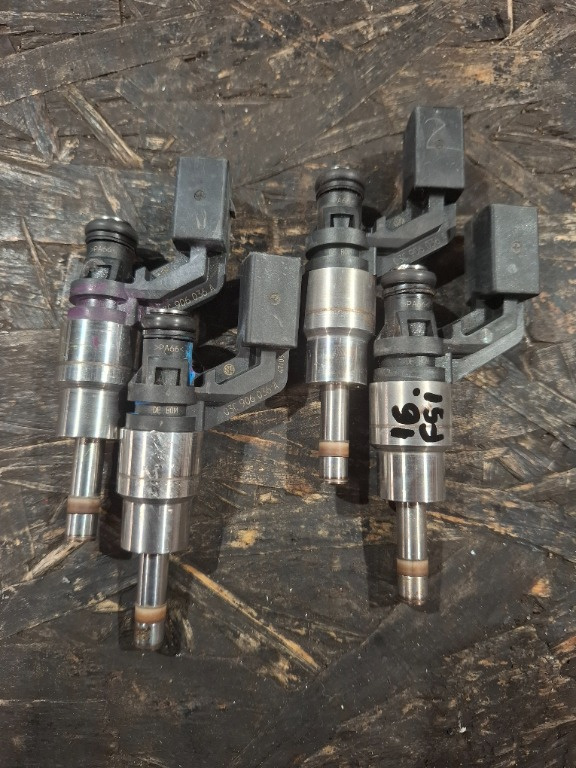 Set injectoare 1.6FSI Golf 5 Passat B6 03C906036A - imagine 1