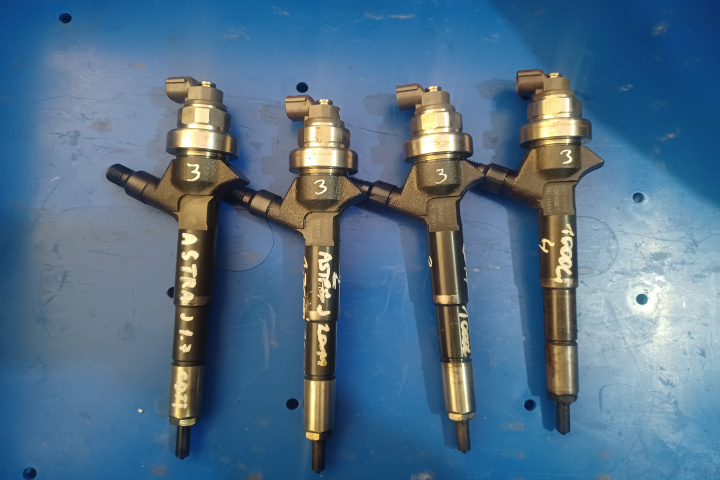 Set injectoare 8973762703 8-97376270-3 1.7 CDTI MX1253 Opel Astra J [2009 - 2012]