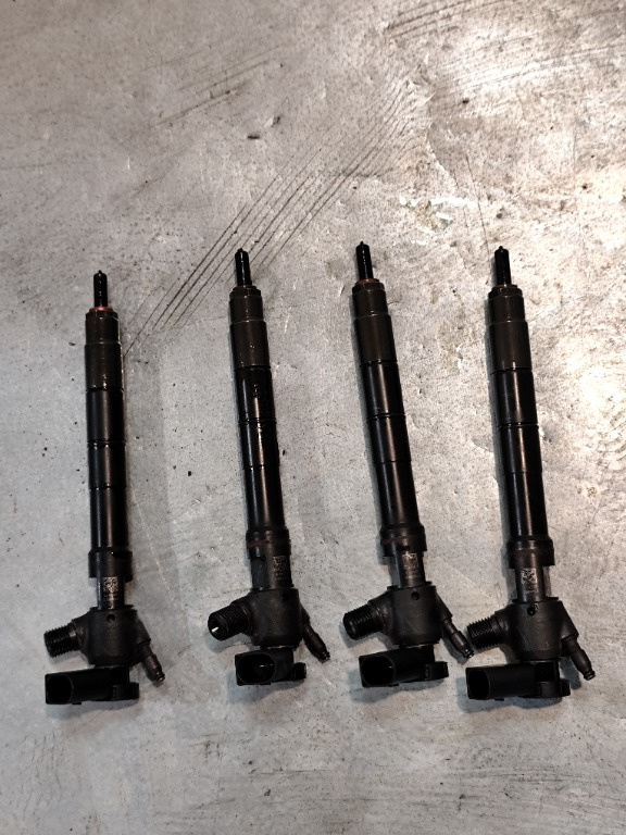 Set injectoare cod 04L130277BF Skoda Scala 1.6 Tdi DGTA 115 cai