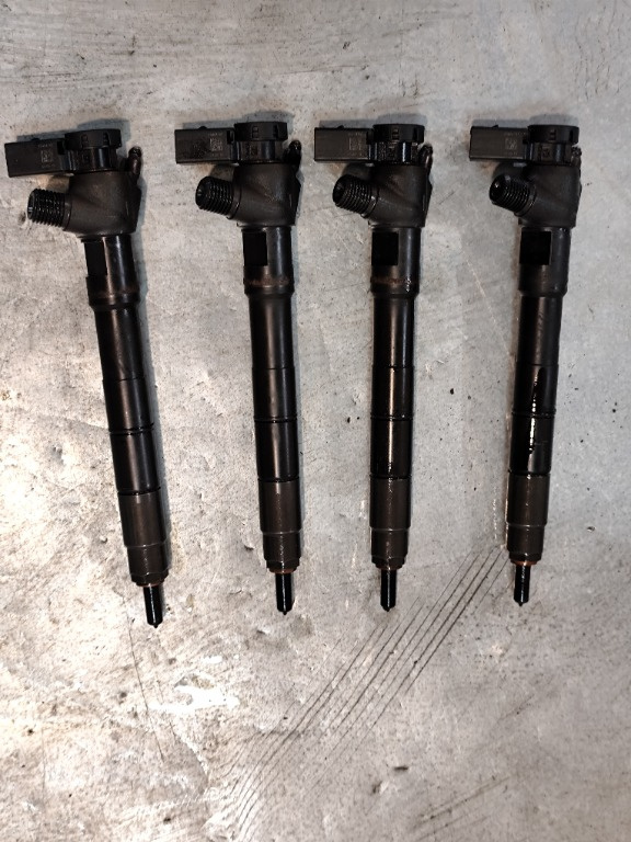 Set injectoare cod 04L130277BF Skoda Sca
