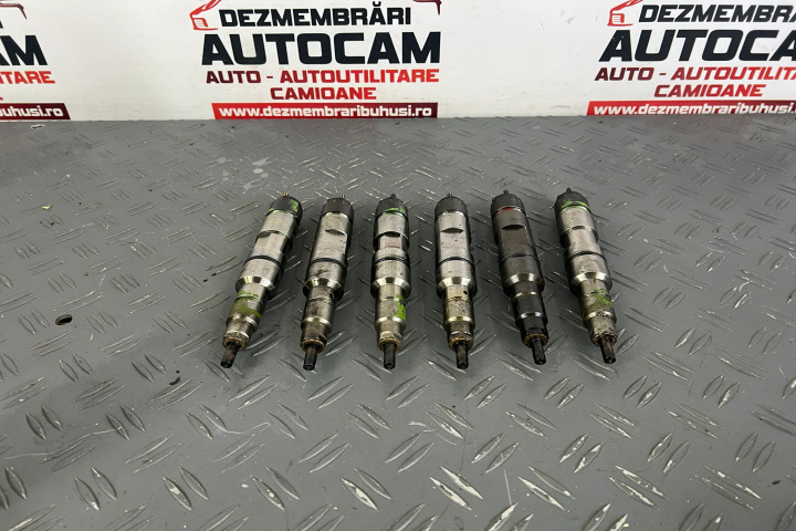Set injectoare TGM cod motor: D0836 5110