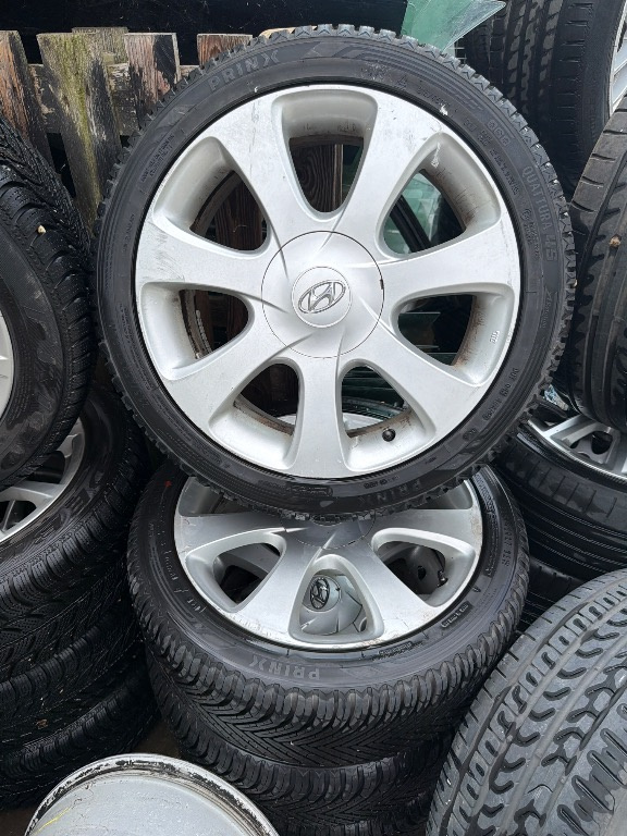 Set Jante Originale Hyundai R17 5x114.3 Anvelope Allseasson 215/45/17 Dot 2023