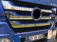 Set ornamente crom grila radiator mercedes actros - NOU