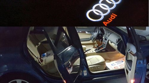 Set proiectoare cu logo Audi pentru iluminat sub portiera