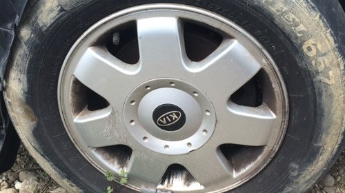 SET ROTI COMPLETE - KIA CARNIVAL - 215 65 R15 - 2004