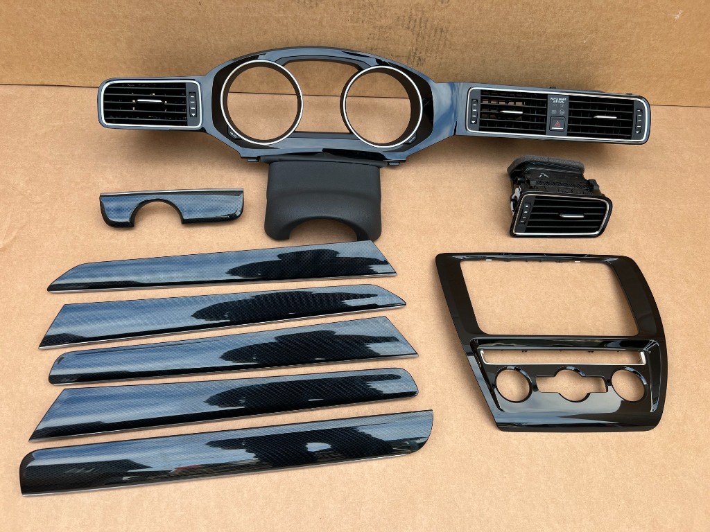 Set trimuri ornamente bord VW Jetta MK4 MK5 dn 2017 la 0 km black piano
