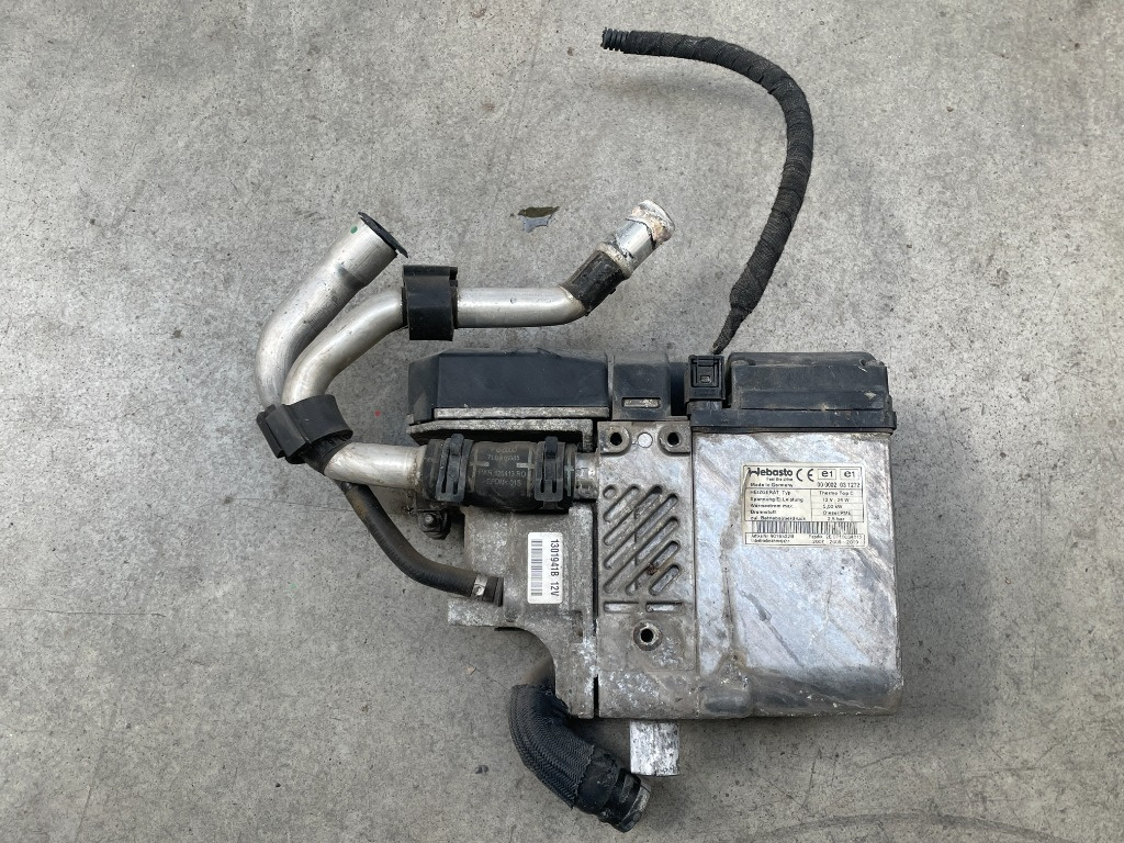 Sirocou/webasto Audi Q7 4L cod 4L0815071D defect/v