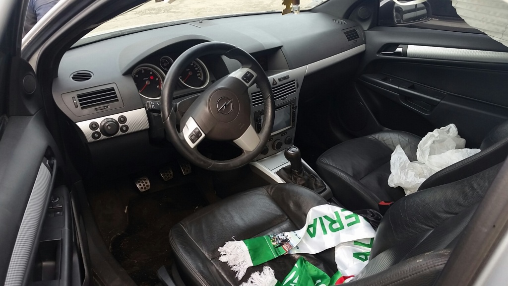 Sistem audio - Opel Astra GTC, 1.9 CDTI,an 2006