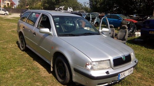 Skoda OCTAVIA 1,6 SR an 2000 la dezmembrat!!!