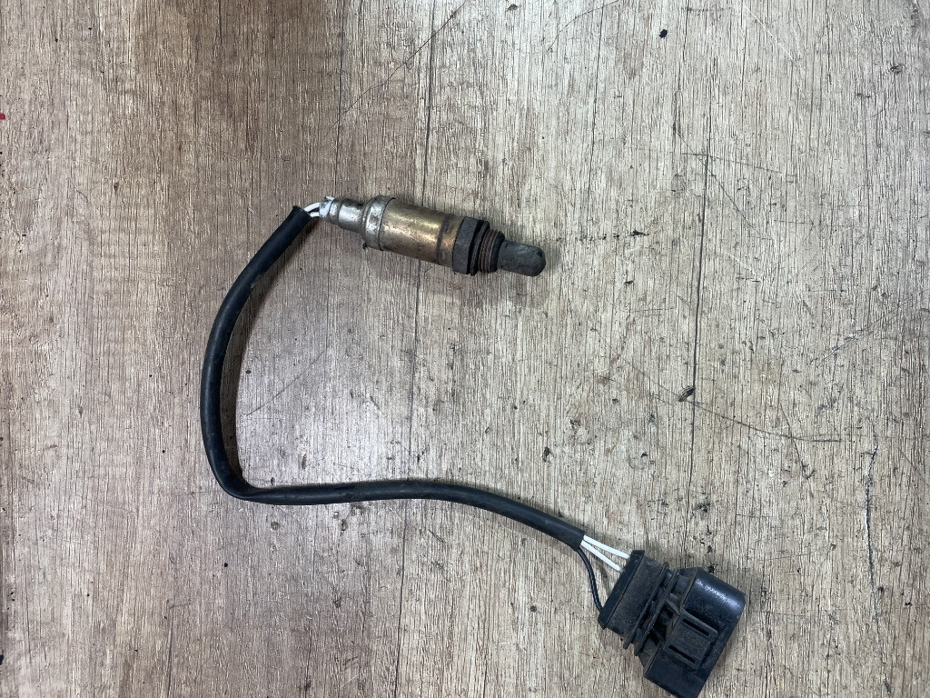 SONDA LAMBDA AUDI A4 8D COD 078906265D