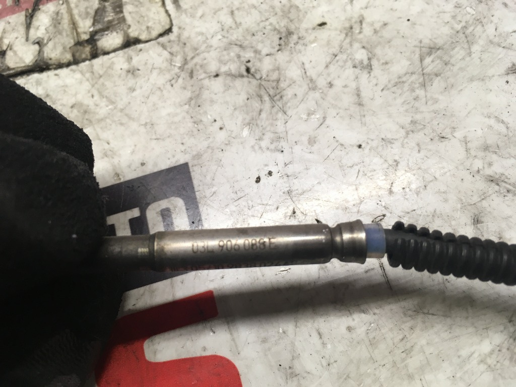 Sonda lambda Audi A4 B8 cod: 03l906088e