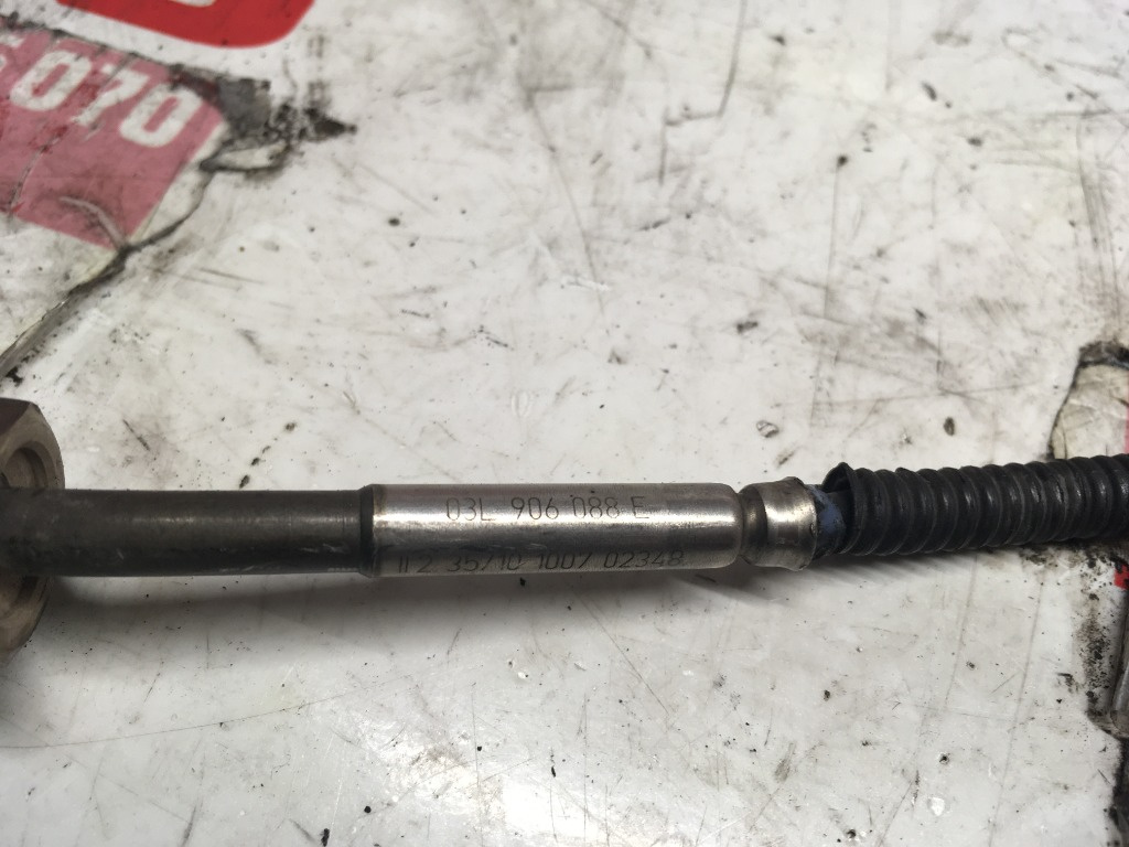 Sonda lambda Audi A4 B8 cod: 03l906088e
