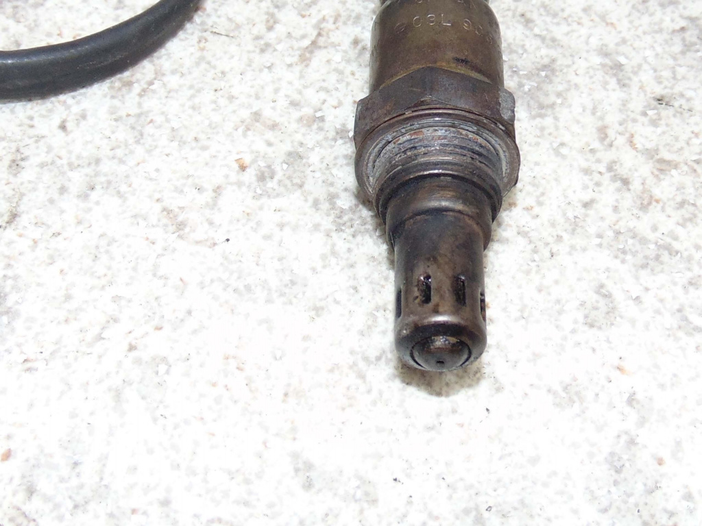 Sonda lambda avand codul 03L906262A pent