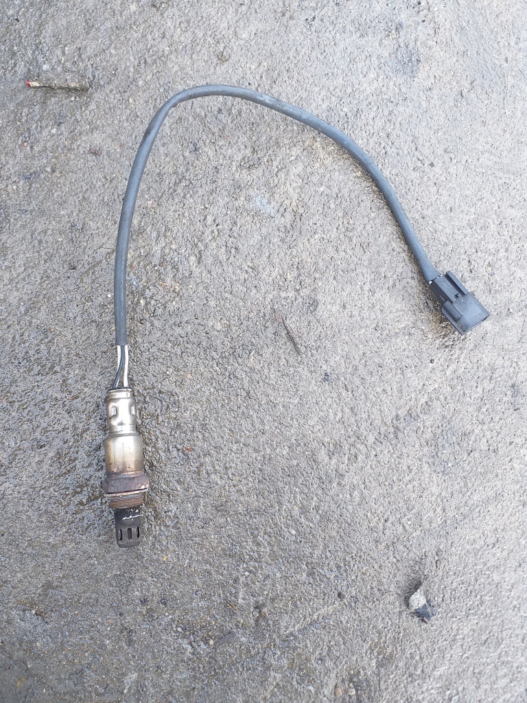 Sonda lambda Renault Clio 3 1.2 tce cod : H8200495791